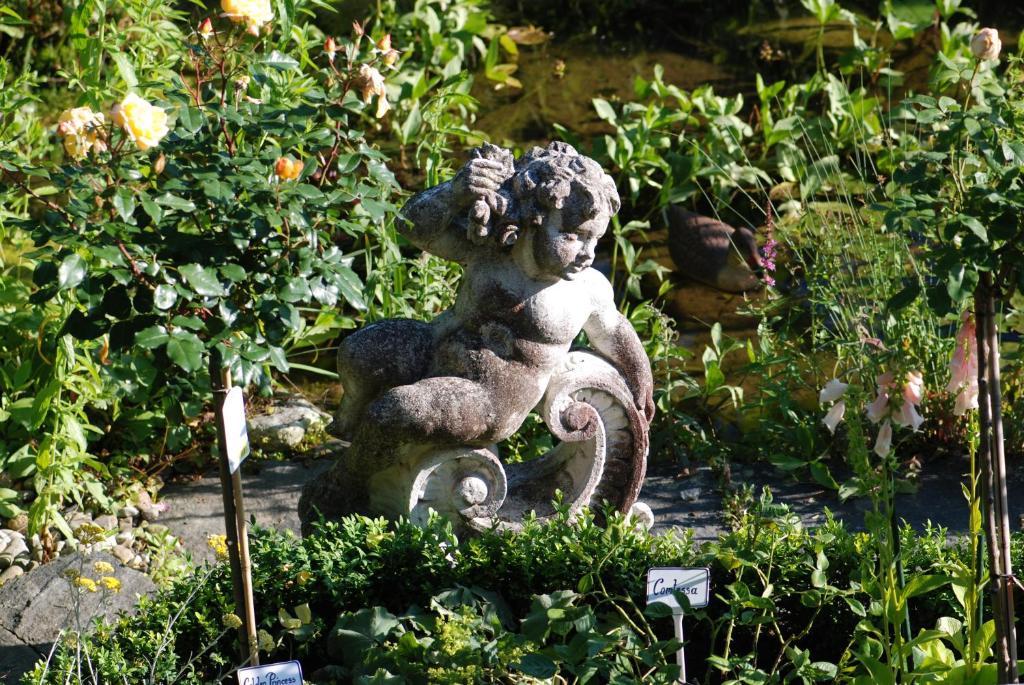 Im Roeseligarten Wolfhausen Exterior foto